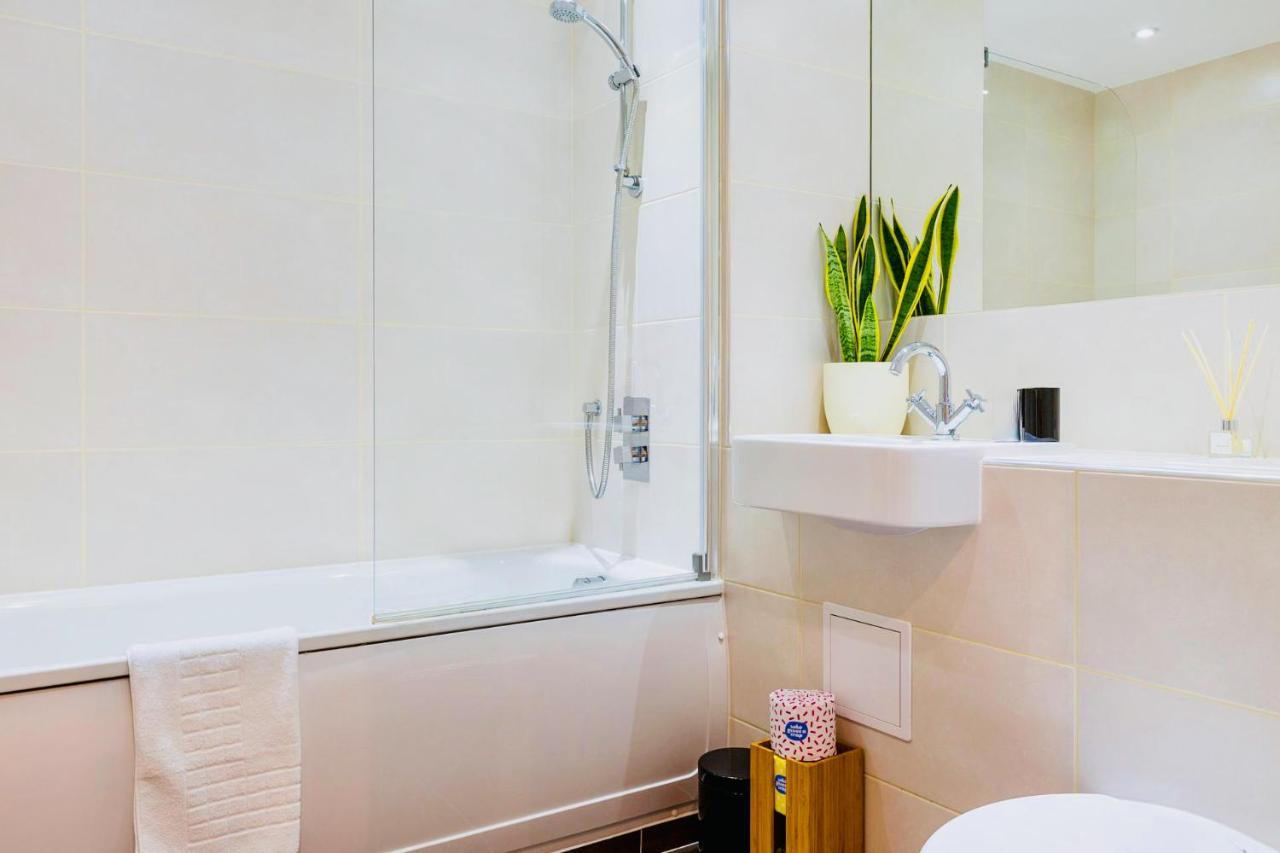 Panorama Apartments By Mesh Accommodation Short & Long Term Lets Ashford For Contractors Or Corporate Stays 外观 照片